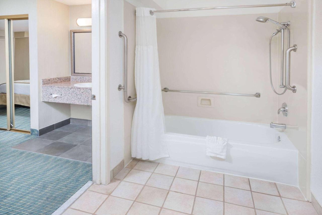 Wyndham Garden San Diego Extérieur photo